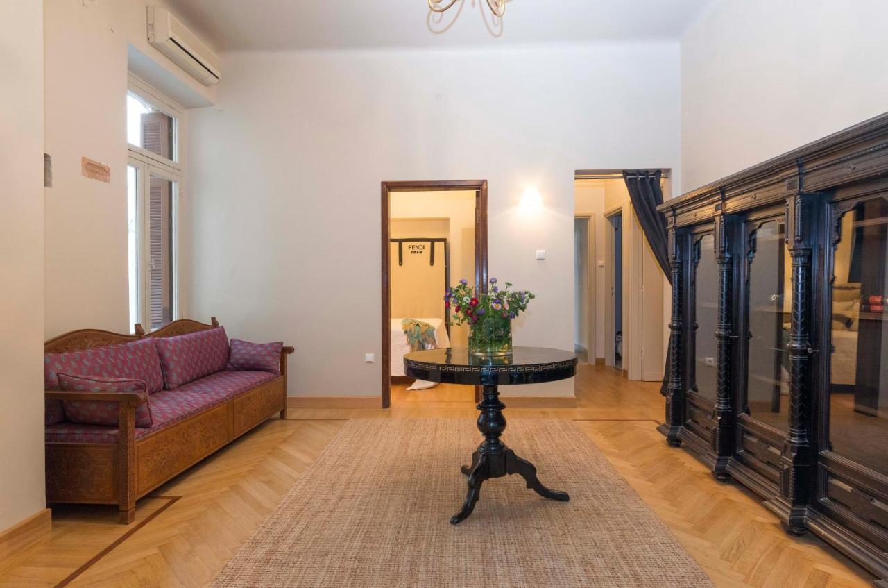 Kolonaki "Centrale" Luxury Apartment Афины Экстерьер фото